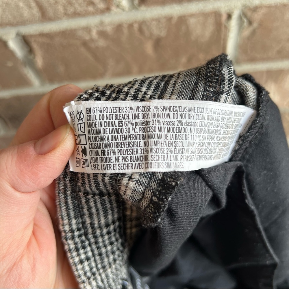 Forever 21 Men plaid tapered pants // medium - Picture 7 of 7
